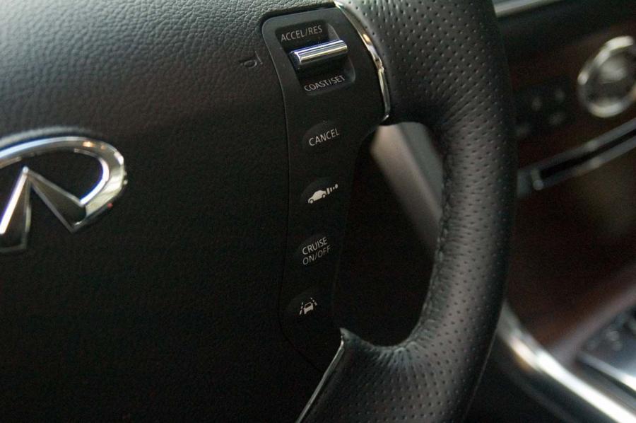  Infiniti M35 2009 года  (фото 6 из 42)